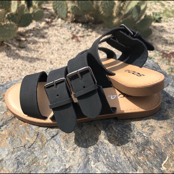 ✨ Final Price- Black Slide Sandals - Picture 4 of 5